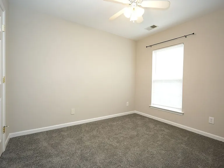 8065 Stoneham Ct — Photo 17