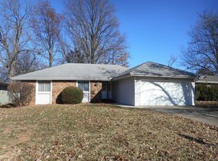 1013 E Guinevere St, Springfield, MO 65807