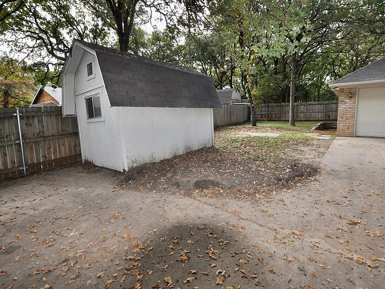 103 Kenshire Ct — Photo 23