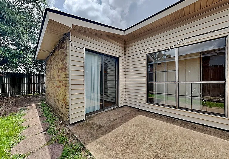 7313 Pineberry Rd — Photo 17