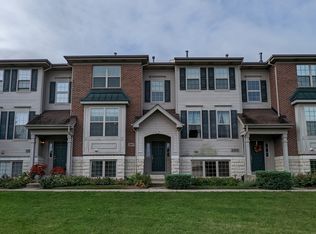 2807 Blakely Ln #2807, Naperville, IL 60540
