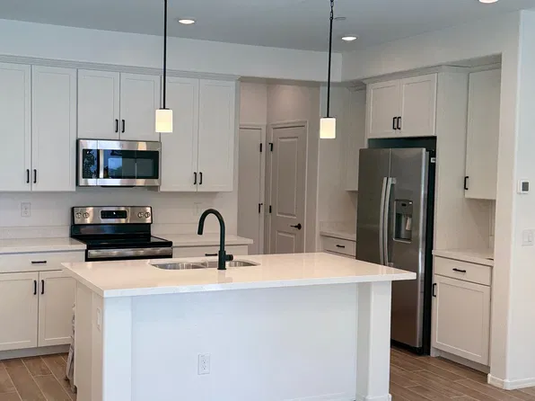 2628 S Voyager Dr Unit 106, Gilbert, AZ 85295