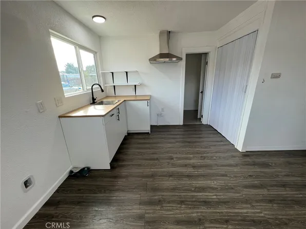 1906 Mentone Blvd #A, Mentone, CA 92359