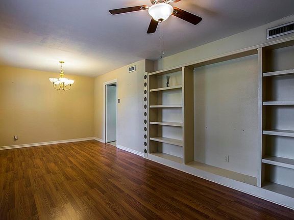 2nd image of 5034 Leameadow Dr