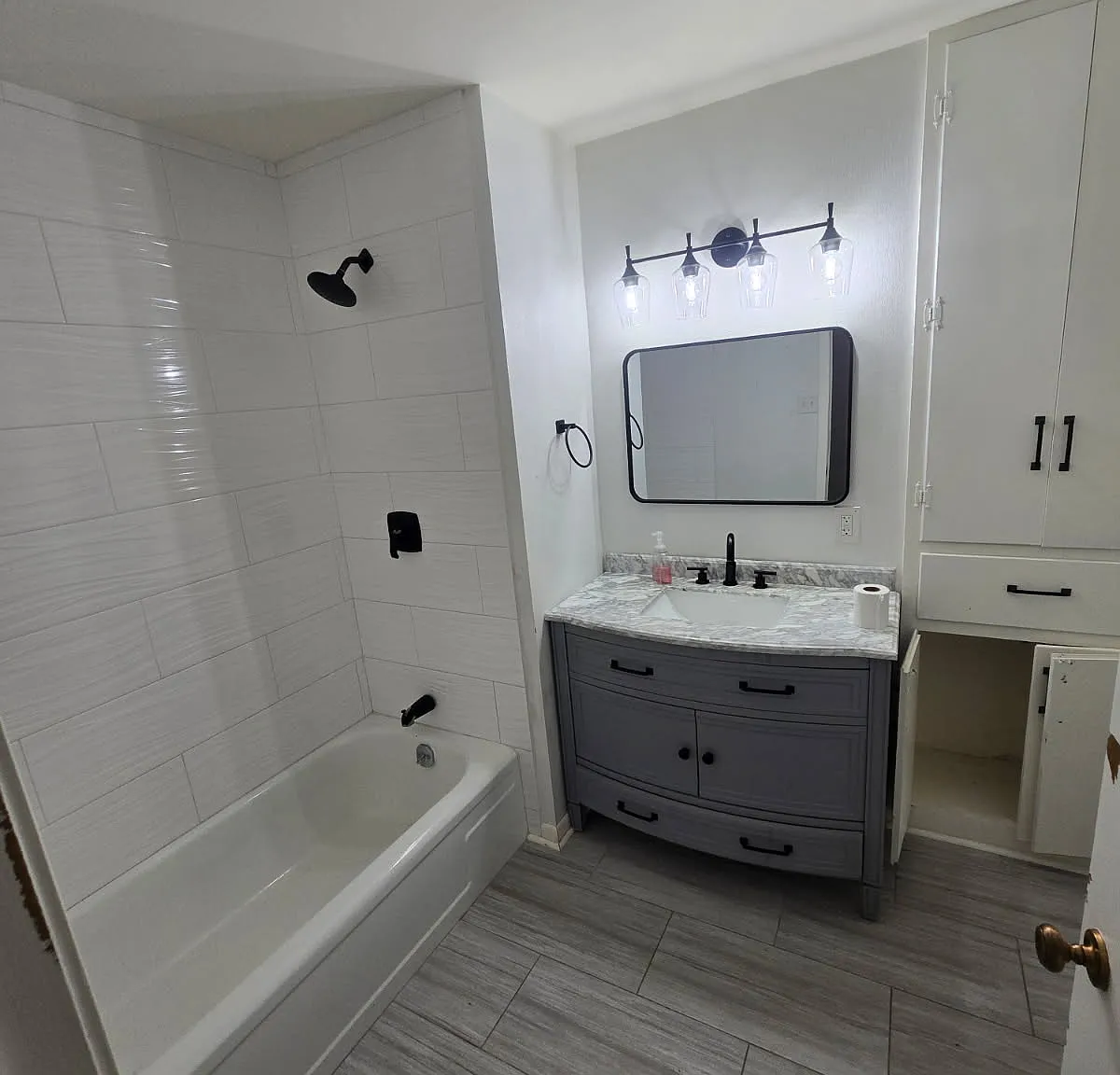 4 bed, 2068 sqft, $2,095 — Photo 3
