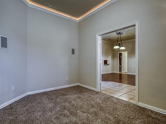 5th image of 7032 San Antonio Dr