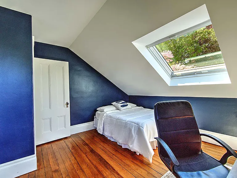 240 Brown St #2 — Photo 40
