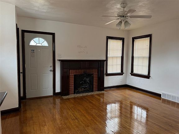 4th image of 6779 Kenwood Dr
