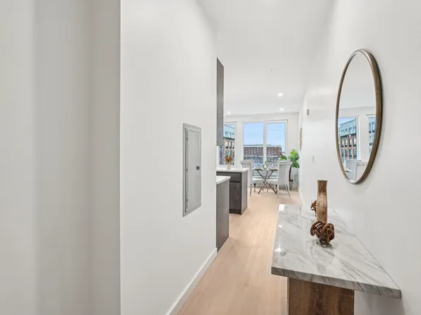 1 Mallory Avenue image 16 of 21