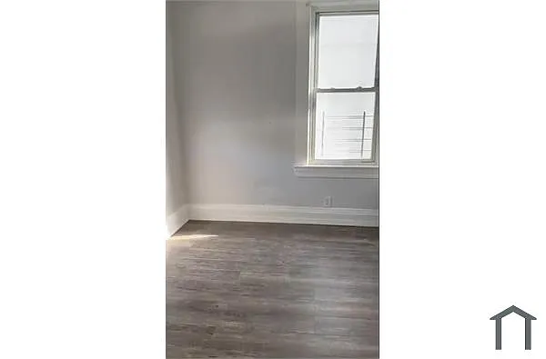 Building Photo - 1367 McBride St #1