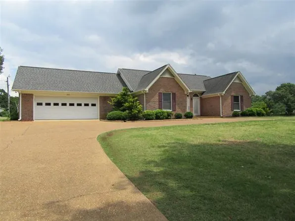 2510 Cravens Rd, Savannah, TN 38372