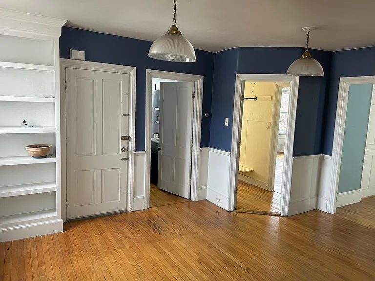 175 William St #2 — Photo 5