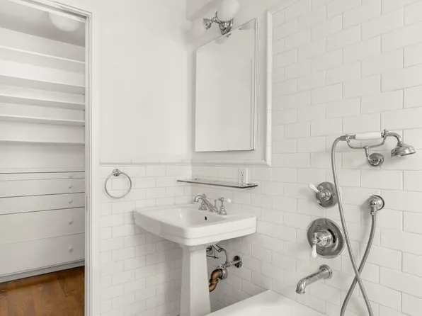 235 East 73rd Street image 6 of 9