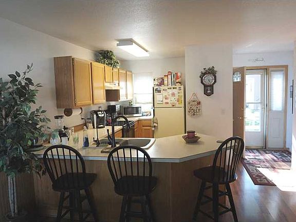 4th image of 3440 Granger Ave S Unit 41