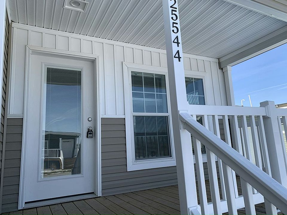 1st image of 4951 W Augusta Blvd #1TQ1NI