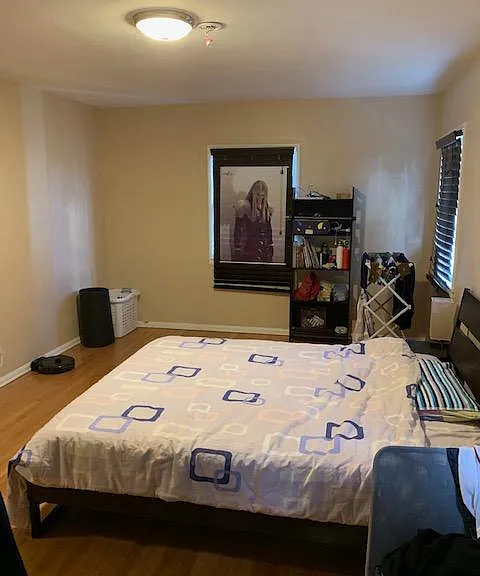 628 Midvale Ave — Photo 23