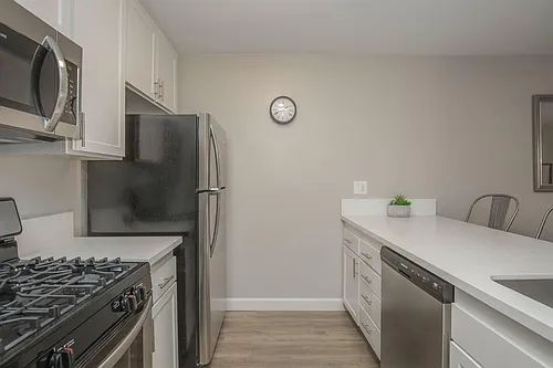 Floor plan 1BR/1BA - B
