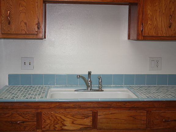 5th image of 929 Carro Dr APT 1