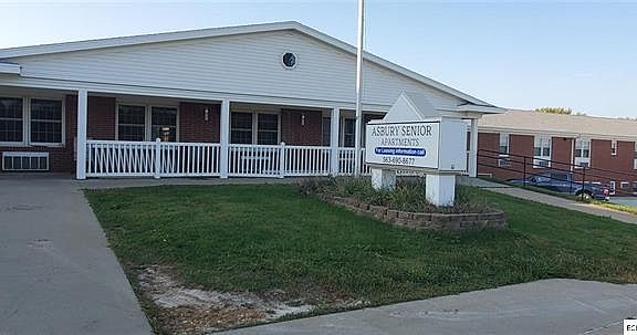 An accessible and inviting entryway.