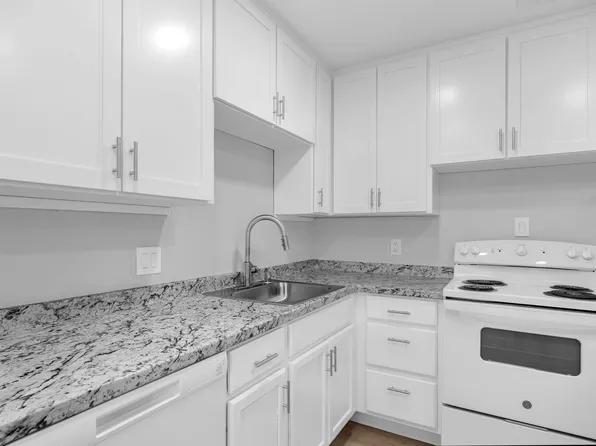 El Camino Duplexes, 5530 North Ave #2447, Carmichael, CA 95608