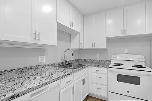 El Camino Duplexes Photo 1