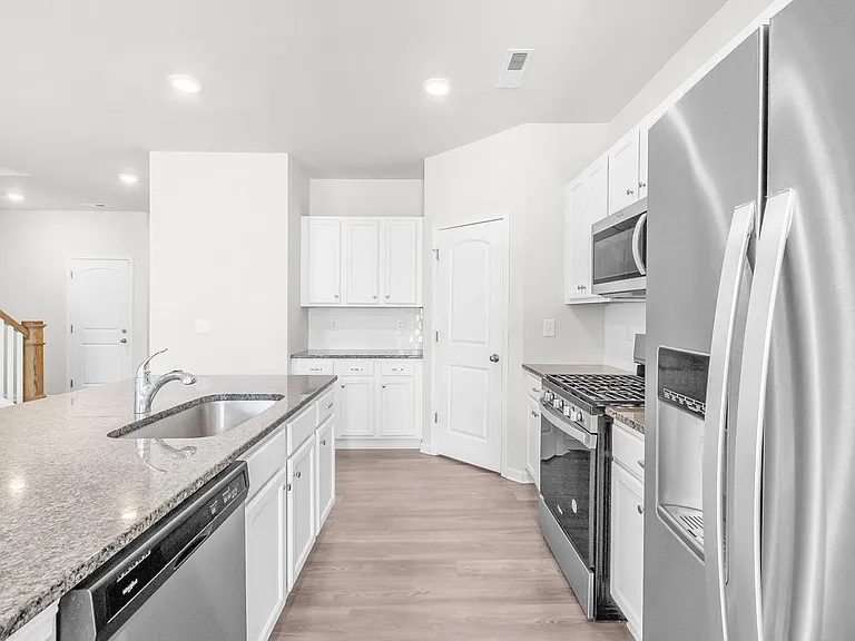 6023 Walkers Run Dr — Photo 13