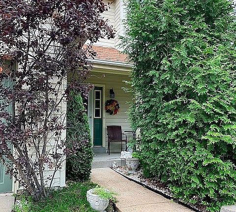 front view from driveway