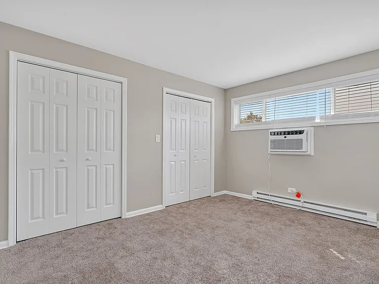 Iron Gate Apartments — Photo 56