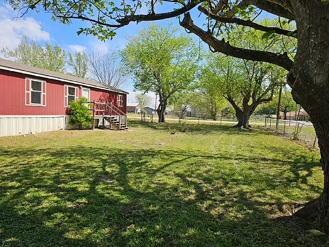 103 E Eckhart Ave — Photo 14