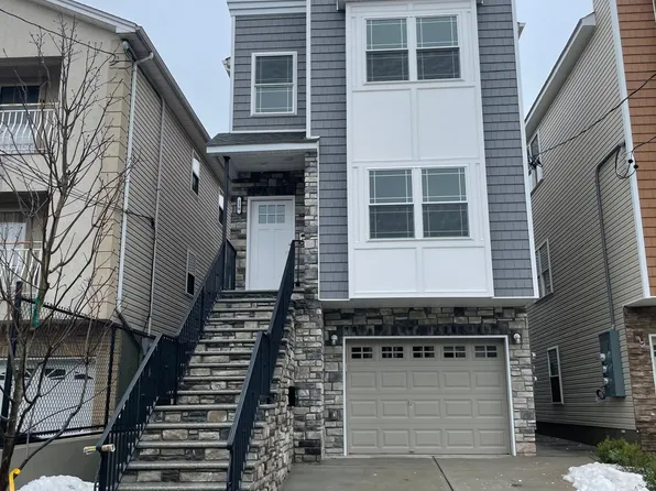 230 Palmer St #2, Elizabeth, NJ 07202