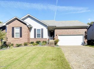 8711 Lambach Ln, Louisville, KY 40220