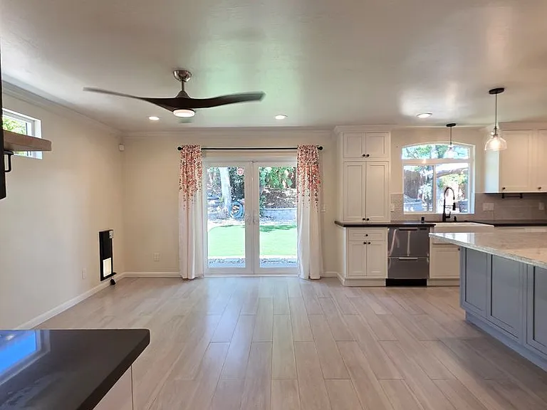 1317 Sherwood Dr — Photo 39