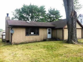203 Allen St, Holcomb, IL 61043