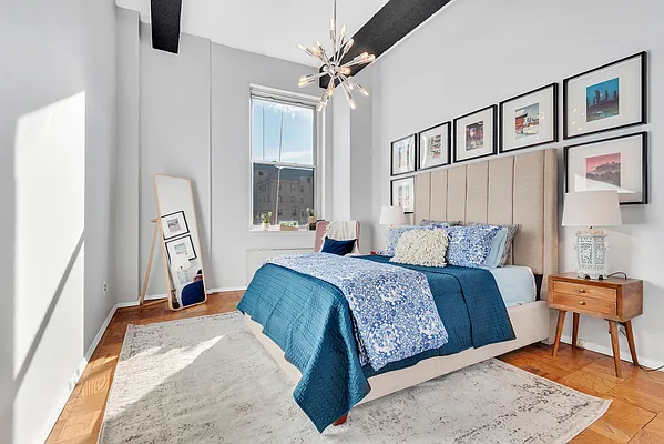 Sold by Compass | media 6