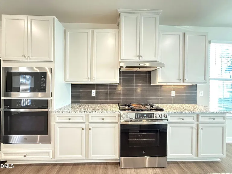 1362 Chowan Ave — Photo 3
