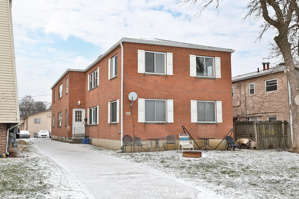 Building Photo - 460 E Norwich Ave #A