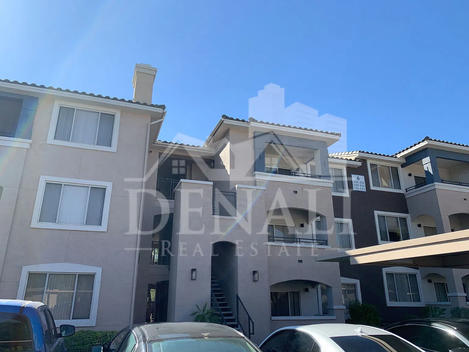 1 bed, 1.0 bath, 692 sqft, $1,095 — Photo 2