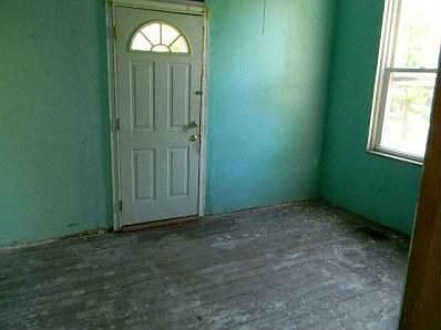 4th image of 6241 Chandler St