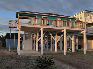 215 Carlton Ave, Surfside Beach, TX 77541