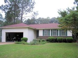 153 Cannon Dr, Leesburg, GA 31763