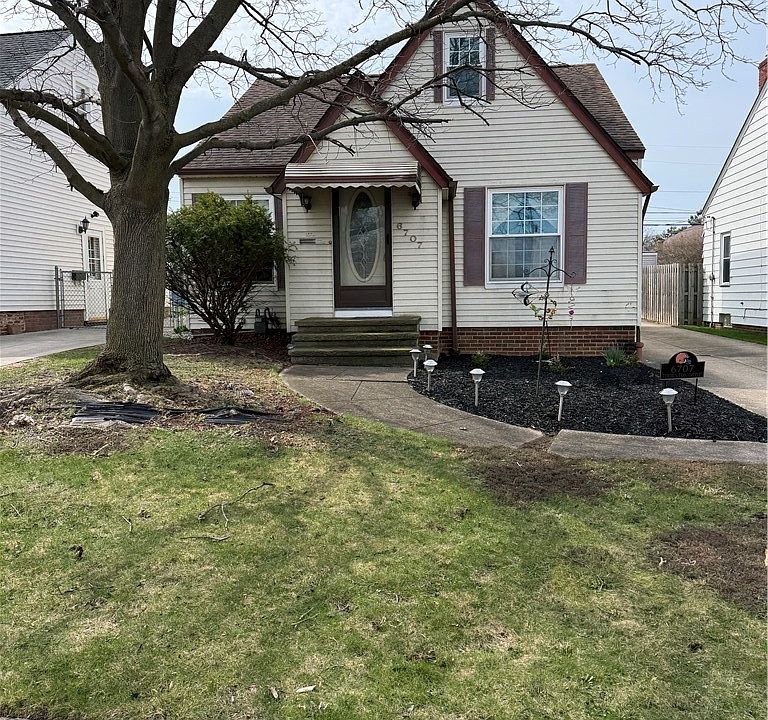 1st image of 6707 Thornton Dr