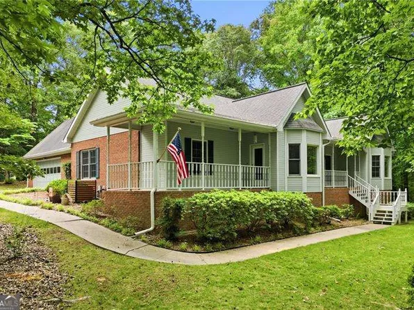 35 Elmtree Dr, Sharpsburg, GA 30277