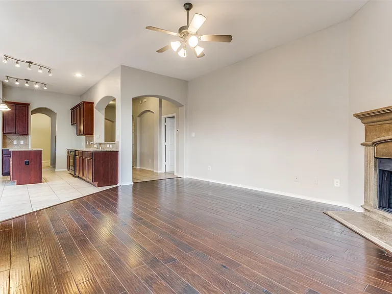 141 Arbordale Way — Photo 10