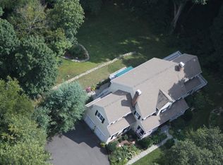 42 Rolling Hill Rd, Ridgefield, CT 06877