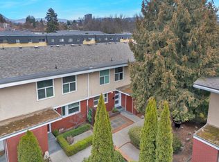 1255 Bernard Ave #4, Kelowna, BC V1Y 6R3