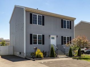 670 Laurel St, Fall River, MA 02721