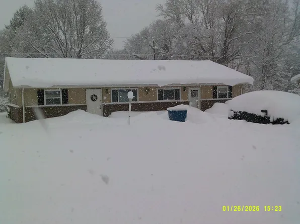 4837 Greenfield Dr, Berrien Springs, MI 49103