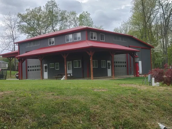 12646 S Point Dr, Loogootee, IN 47553