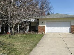 9937 Fair Rd, Strongsville, OH 44149