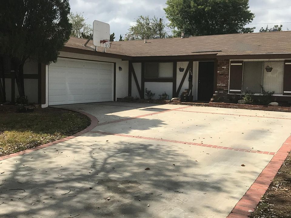 1st image of 7639 Royer Ave